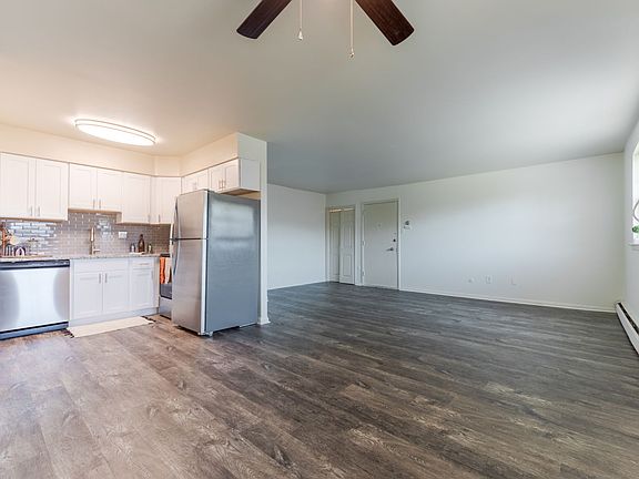 3rd image of 757 E Main St APT M110