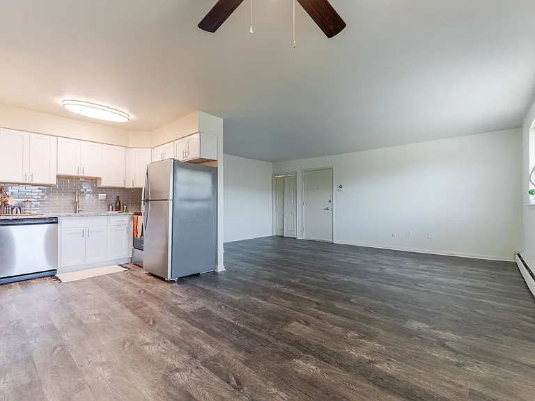 Wissahickon Park Apartment Homes — Photo 3