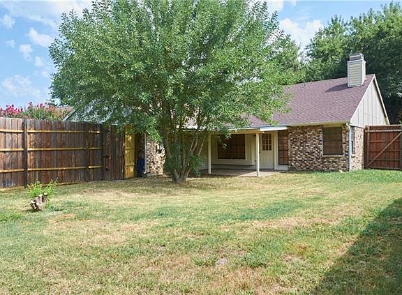 3rd image of 3625 Berrywood Cir