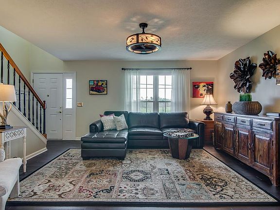 4th image of 2705 Learcrest Ct