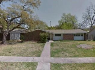 2101 Locklaine Dr, Pasadena, TX 77502