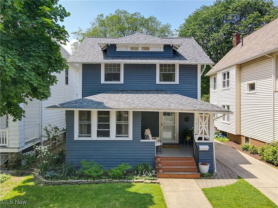 1st image of 1424 Maile Ave