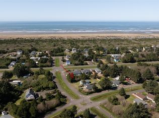 190 Clover St NW, Ocean Shores, WA
