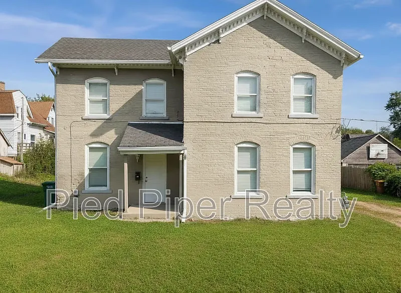 810 E Shawnee St
