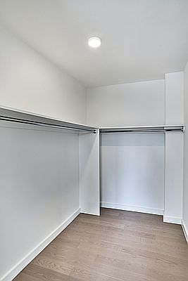 3rd image of 220 E 72nd St APT 15G