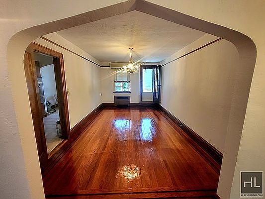 3rd image of 8618 62nd Ave