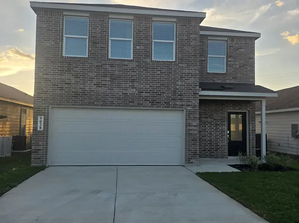 9038 Colonel Trl, Seguin, TX 78155