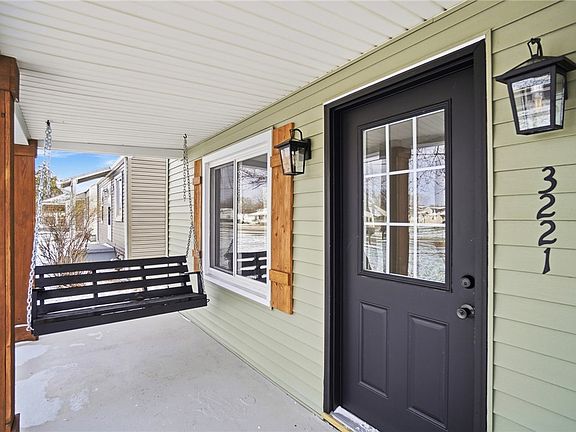 4th image of 3221 Yankee Rd