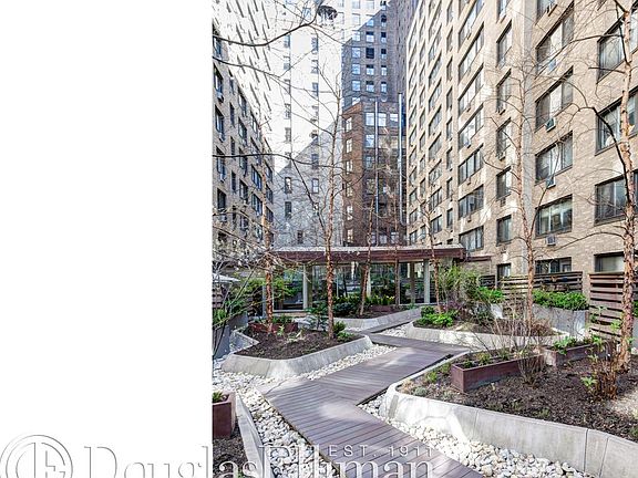2nd image of 16 W 16th St APT 3JN