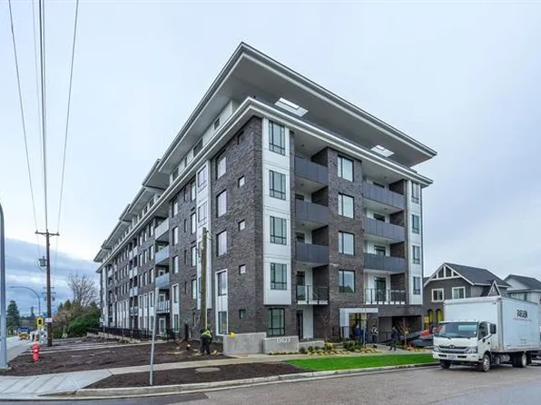 13623 81a Ave #614, Surrey, BC V3W 3N7