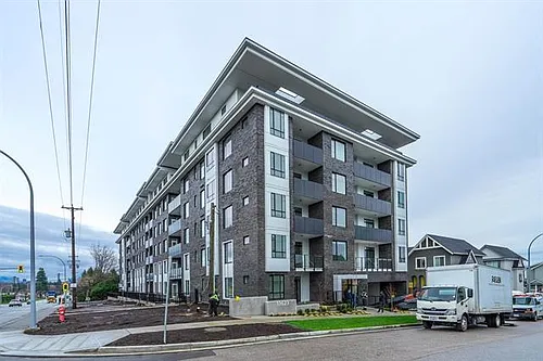 13623 81a Ave Photo 1