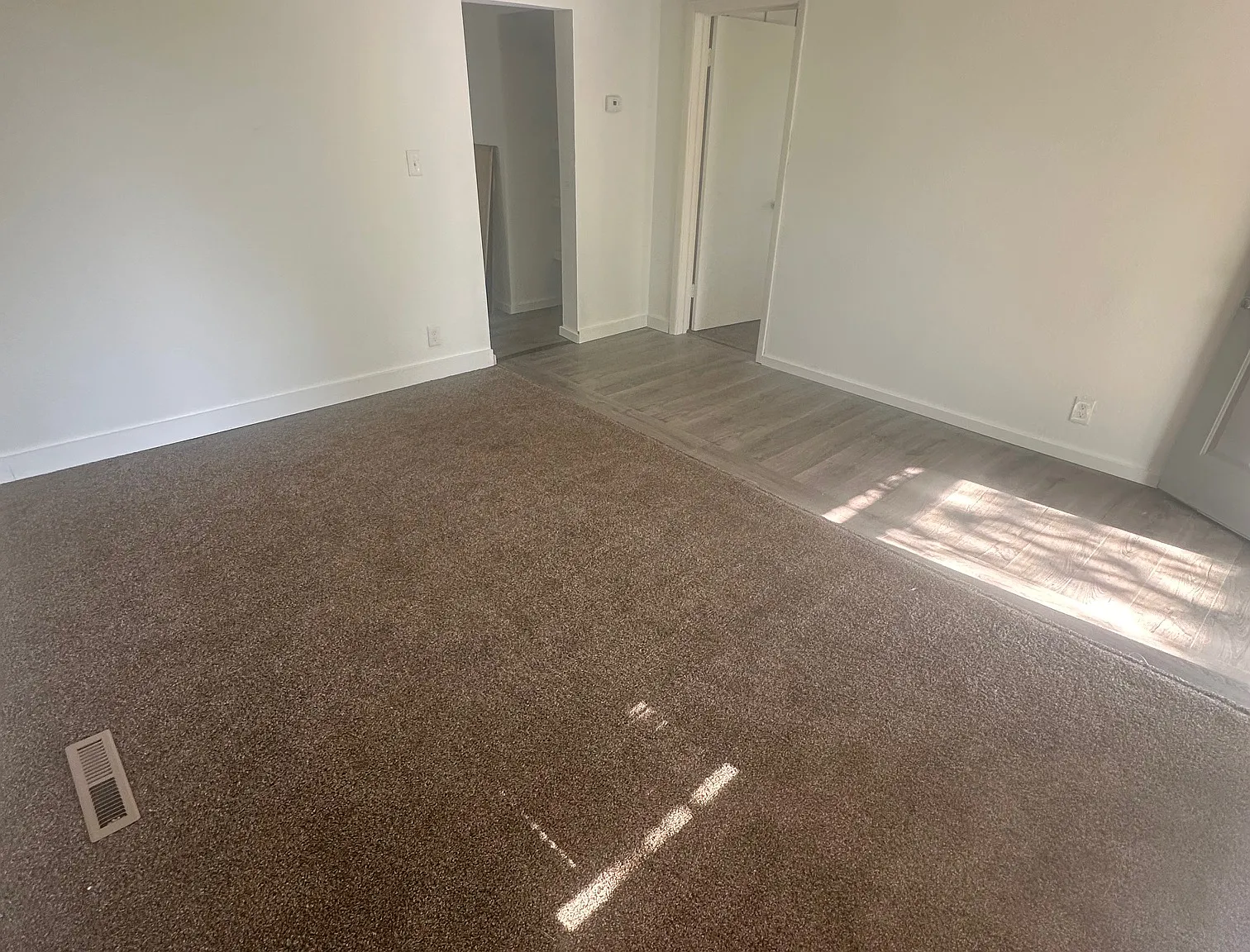 2 bed, 1086 sqft, $990 — Photo 4