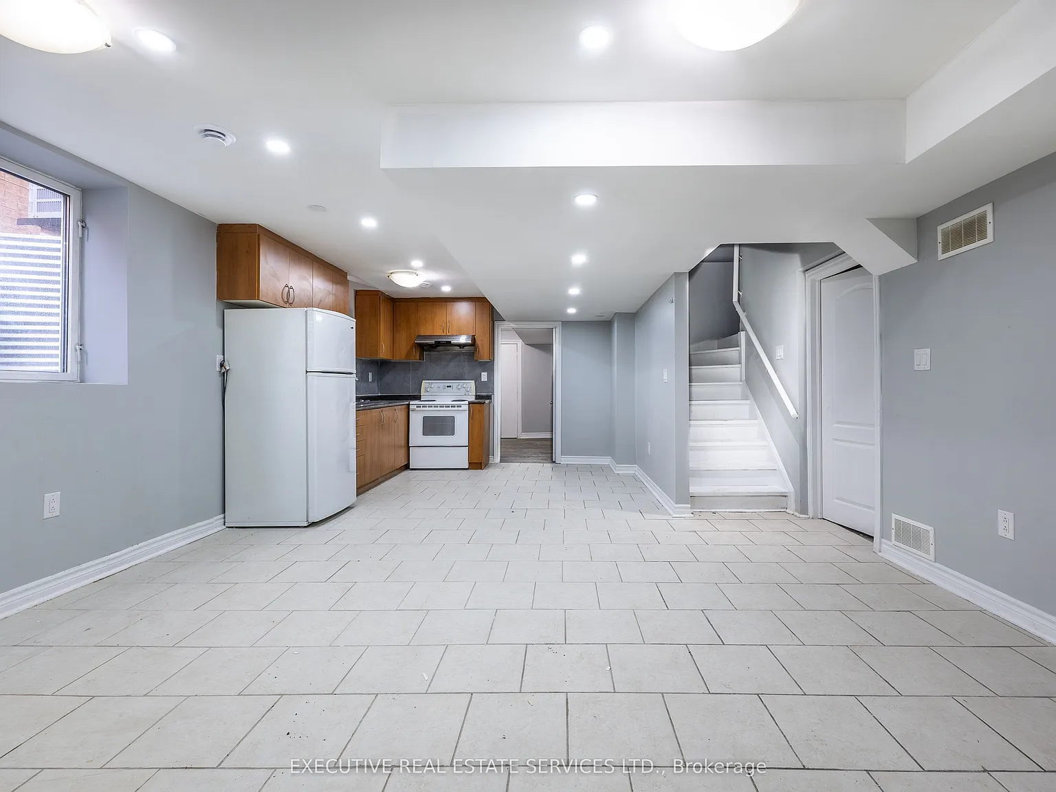 3 bed, $1,650 — Photo 3