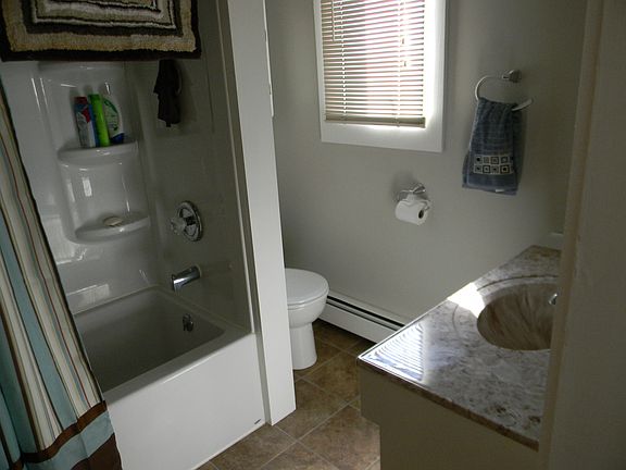 Newly renovated bath