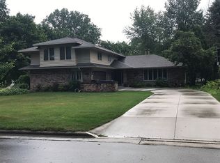 901 Aspen Rd, Kohler, WI 53044