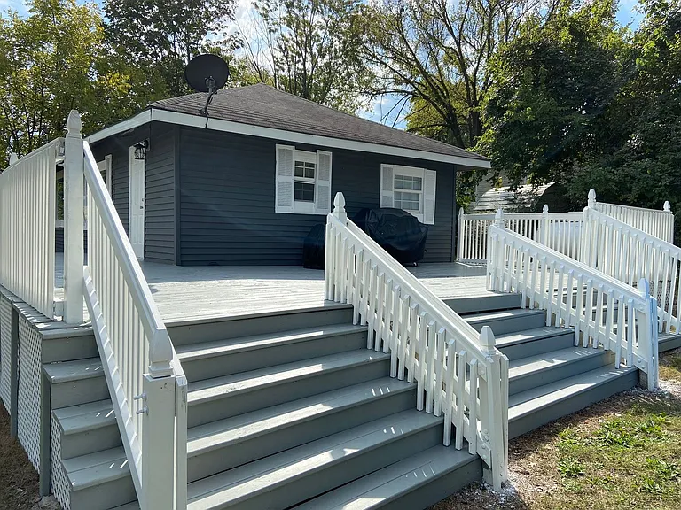 703 Brown St — Photo 26