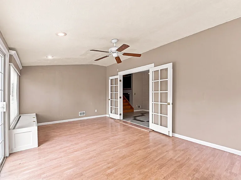 12822 Clermont St — Photo 7