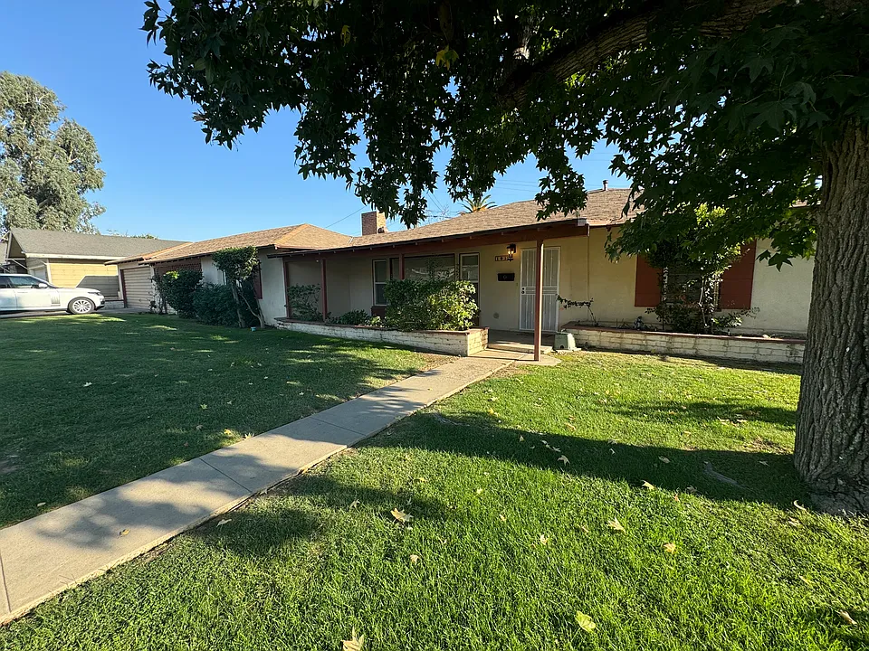105 Thelma Dr