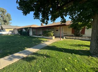 105 Thelma Dr, Bakersfield, CA 93305