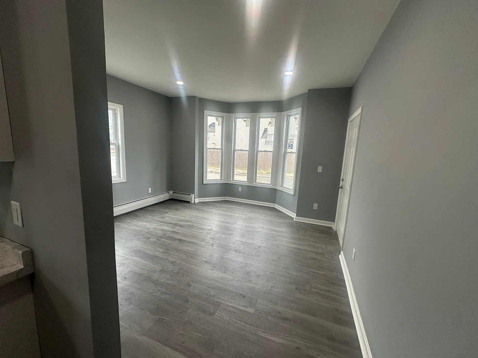 2 bed, $1,950 — Photo 4