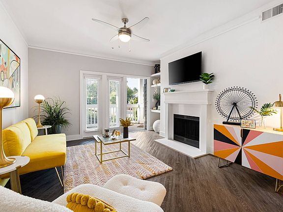 5th image of 5450 Glenridge Dr #1523185