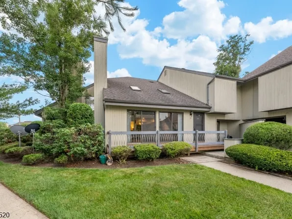 29 Brook St, Franklin Twp., NJ 08873