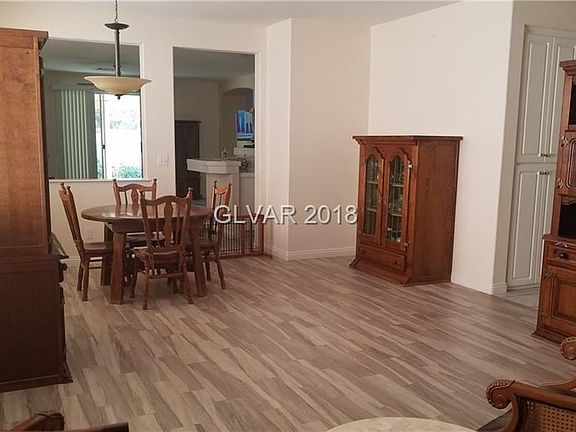 2nd image of 353 Brilliant Summit Cir