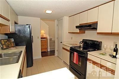 5th image of 5007 W Villa Place