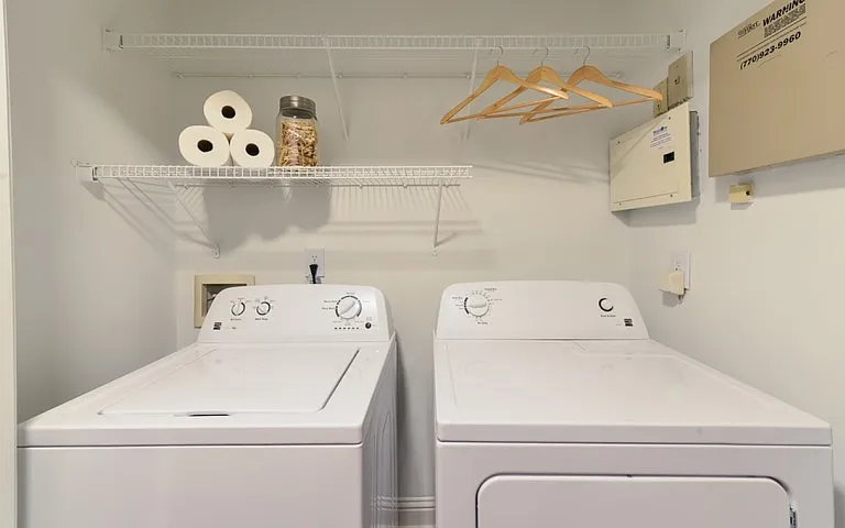 In-Unit Washer and Dryer