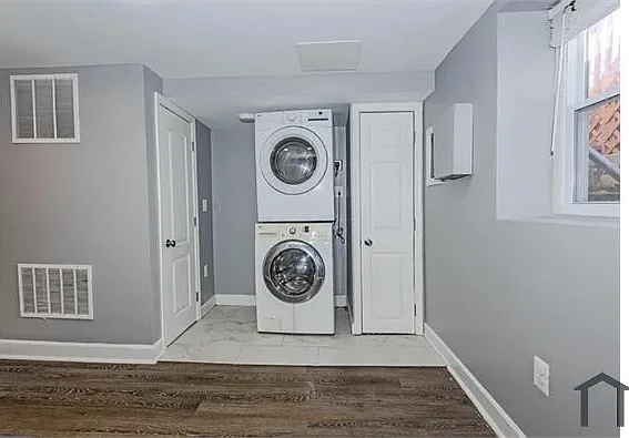 7845 Saint Patricia Ln — Photo 12