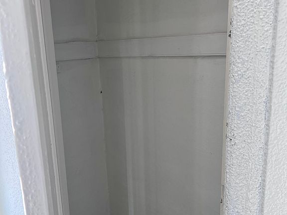 4th image of 108 E Roosevelt Blvd Floor 2