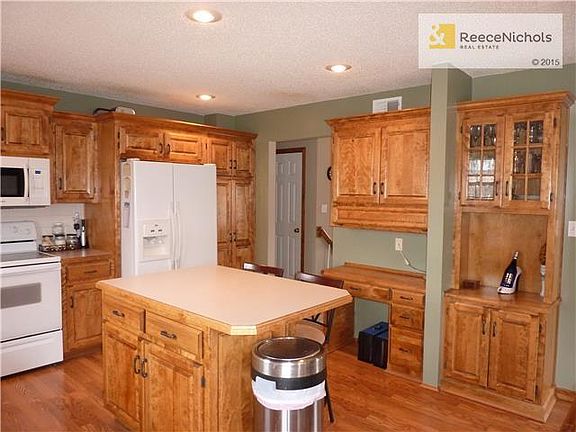 4th image of 1713 SE Kenwood Dr