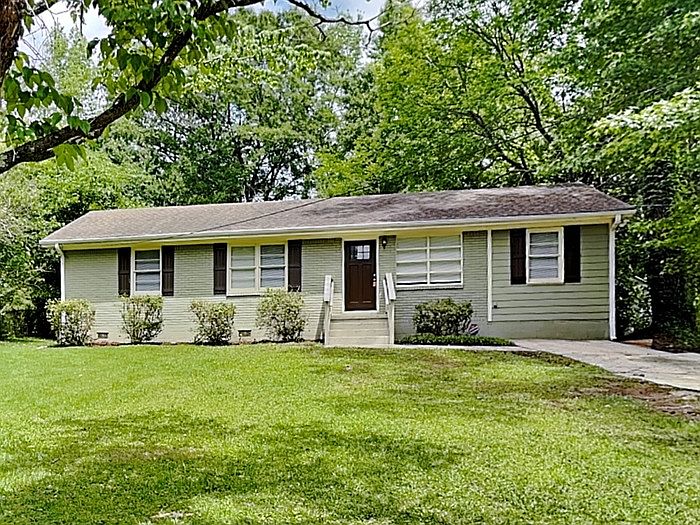 1st image of 2892 Horse Shoe Dr