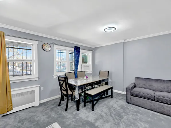 2008 East 52nd Street image 5 of 34