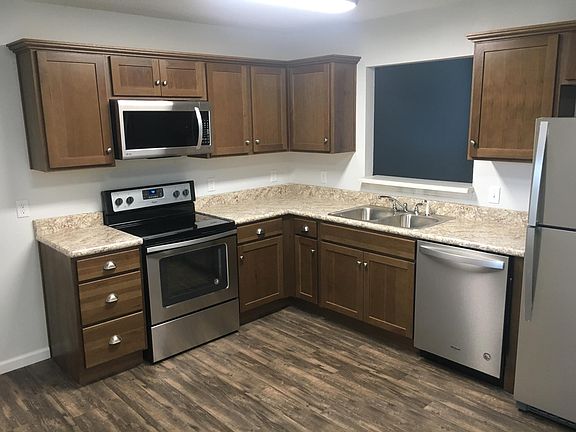 Newly updated kitchen.