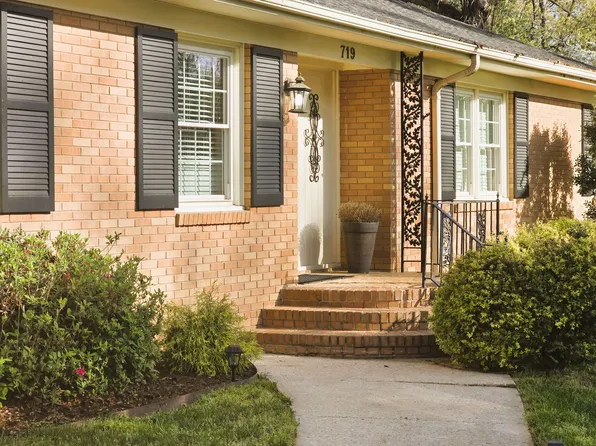 719 Madras Ln, Charlotte, NC 28211