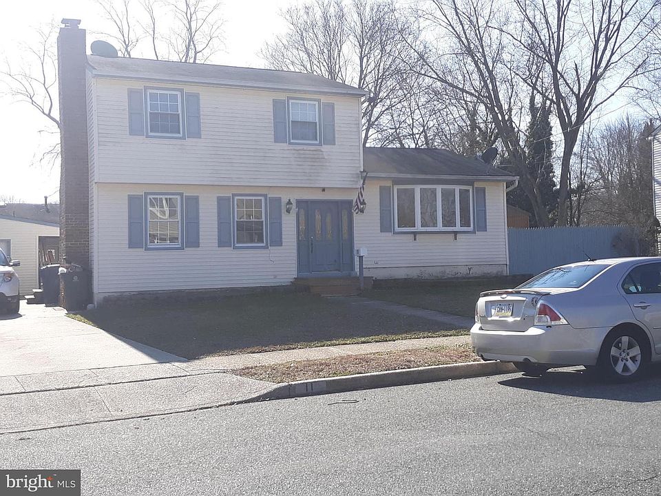 1st image of 11 Walter Dr