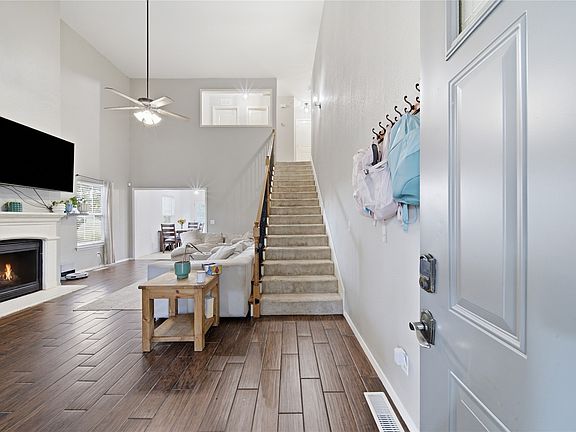 4th image of 107 E 116th Pl