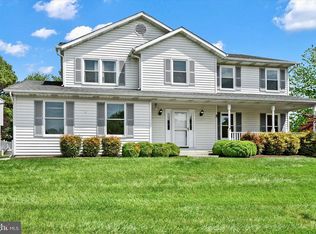5 Robin Lynne Ct, Perry Hall, MD 21128