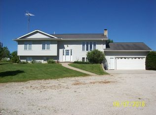 22105 Pleasanton Rd, Leon, IA 50144