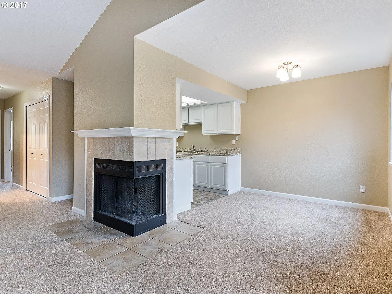 2 bed, $1,650 — Photo 3