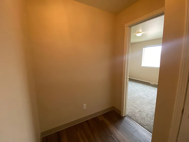 2217 N Abbey Glen Ct — Photo 15