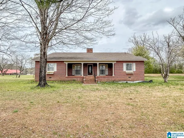 210 15th Ave W, Guin, AL 35563