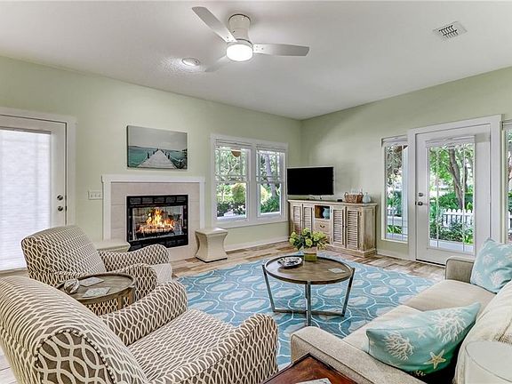 3rd image of 1604 Ruskin Ln