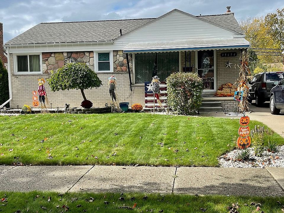 2nd image of 15654 Cameron St