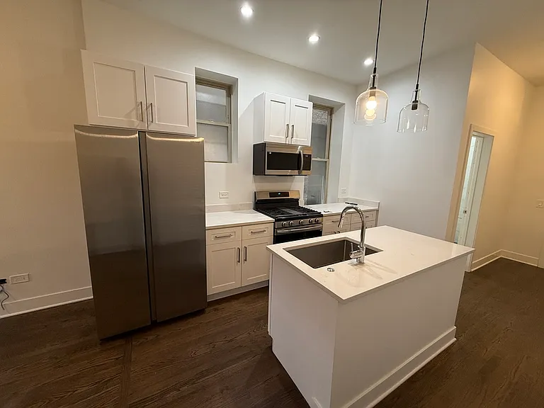 1114 N Wolcott Ave #1R — Photo 22