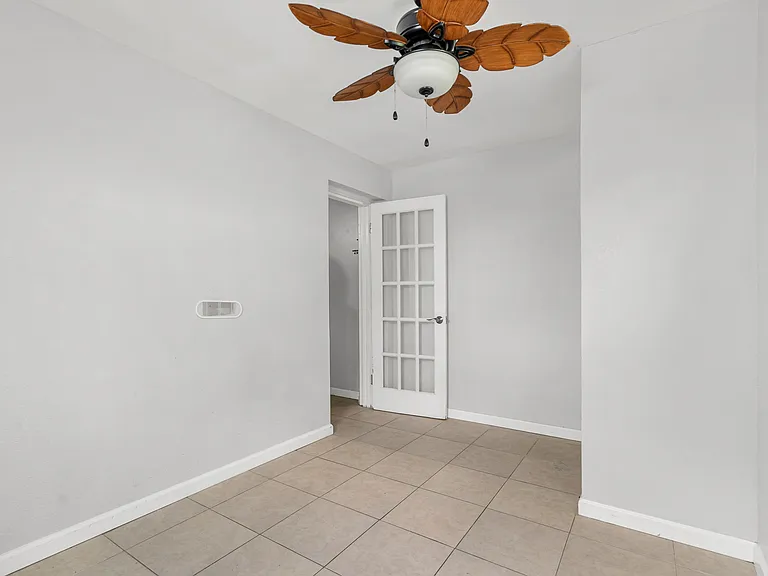 522 Florida Ave — Photo 20