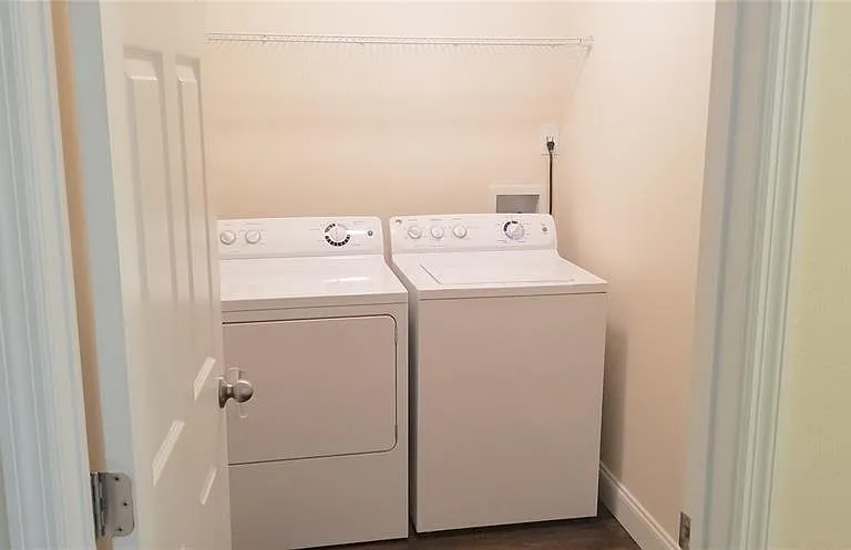 568 Carrigan Ave — Photo 13