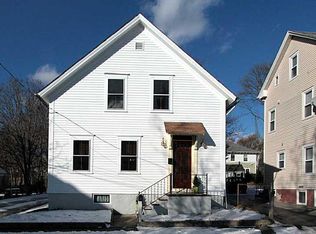 17 Catherine St, Bristol, RI 02809