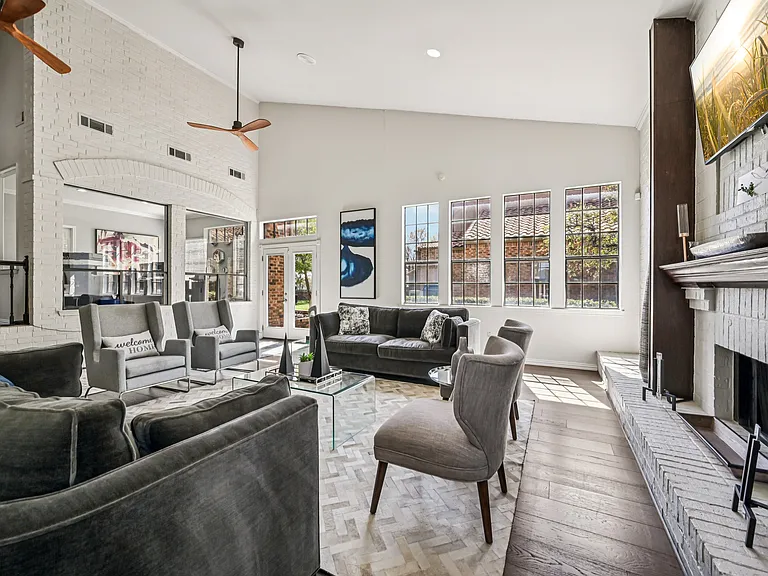 Spring Pointe — Photo 20